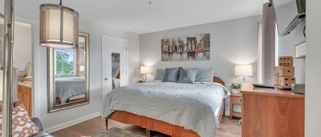 2 bedrooms, iron/ironing board, WiFi