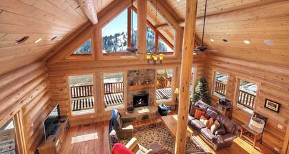 'The Nest' Rustic Luxury Cabin with Hot Tub & Stunning Views at Powder Mountain