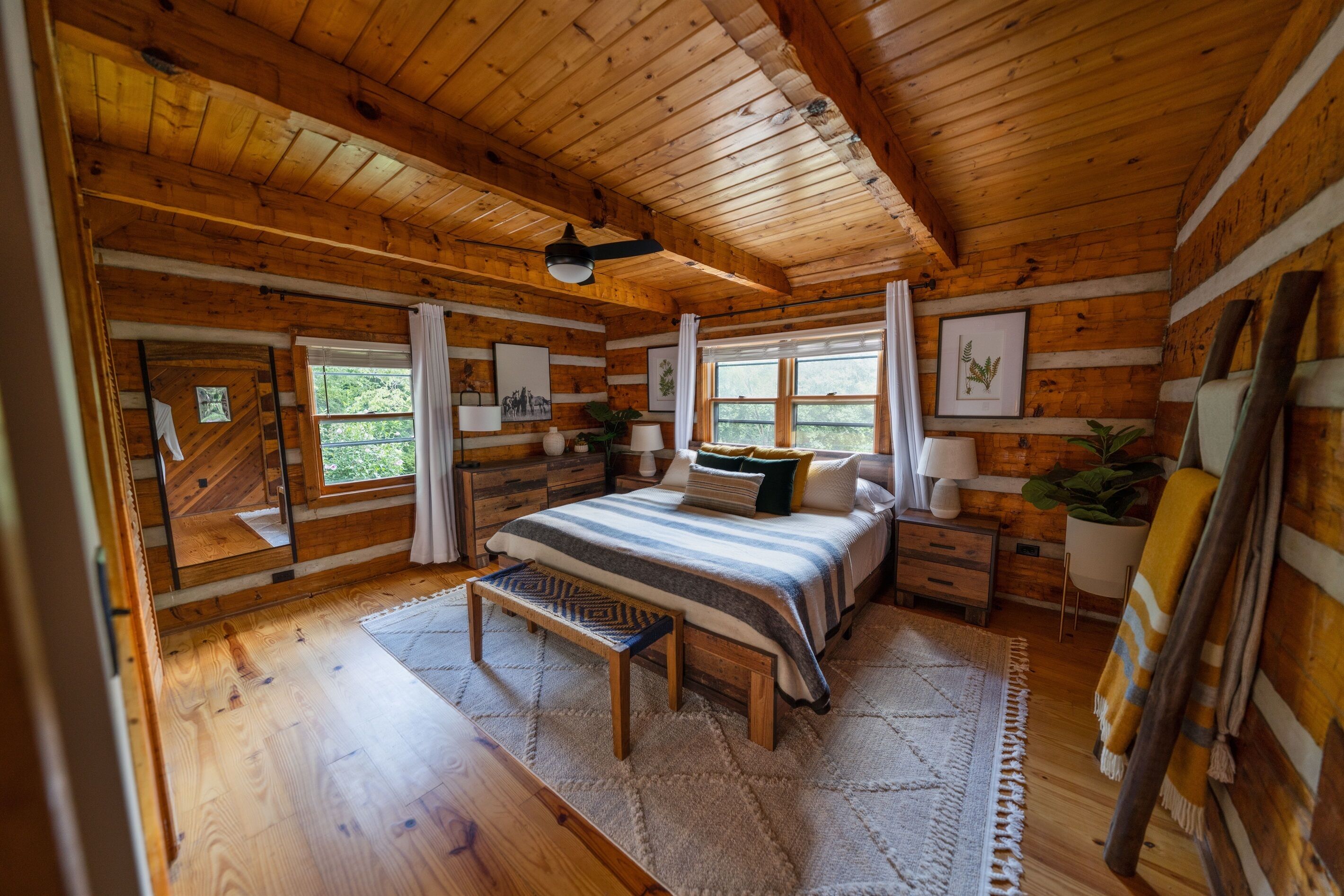 7 chambres, fer et planche à repasser, lit parapluie, Wi-Fi gratuit