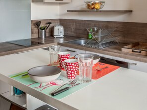Fridge, microwave, oven, dishwasher