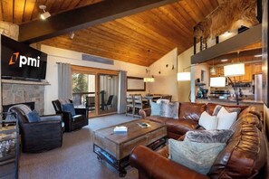 LED TV, fireplace, offices - Slopeside Retreat: Ski Access, Hot Tub & Views (Breckenridge)