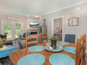 콘도 (2 Bedrooms) | 기타