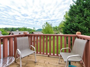 Condo (2 Bedrooms) | Property amenity
