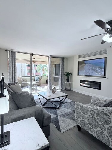 Lovely Condo in Old Town Scottsdale with Pool