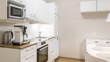 Fridge, microwave, oven, dishwasher