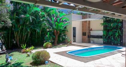 BLUE SEA BEACH HOUSE - C. FRADE