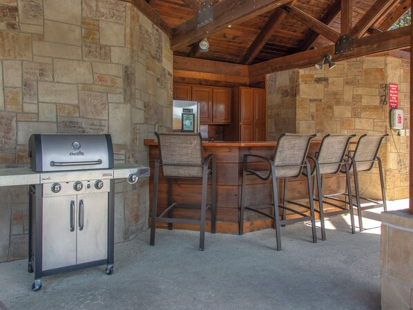 Condo (2 Bedrooms) | Property amenity - Smokey Bear 1103 by Jackson Mountain Rentals (Pigeon Forge)