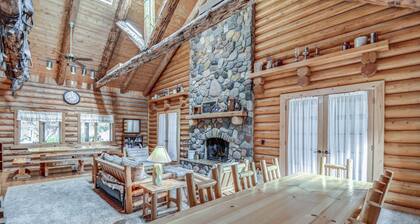 Working Ranch Cabin Getaway with Pool and Spa