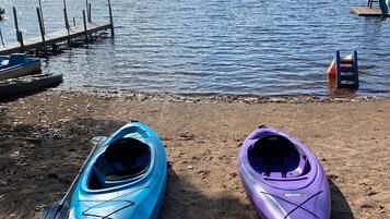 Plage à proximité, chaises longues