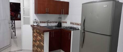 Fridge, dishwasher, blender