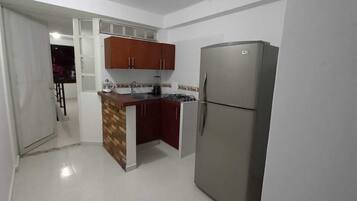 Fridge, dishwasher, blender