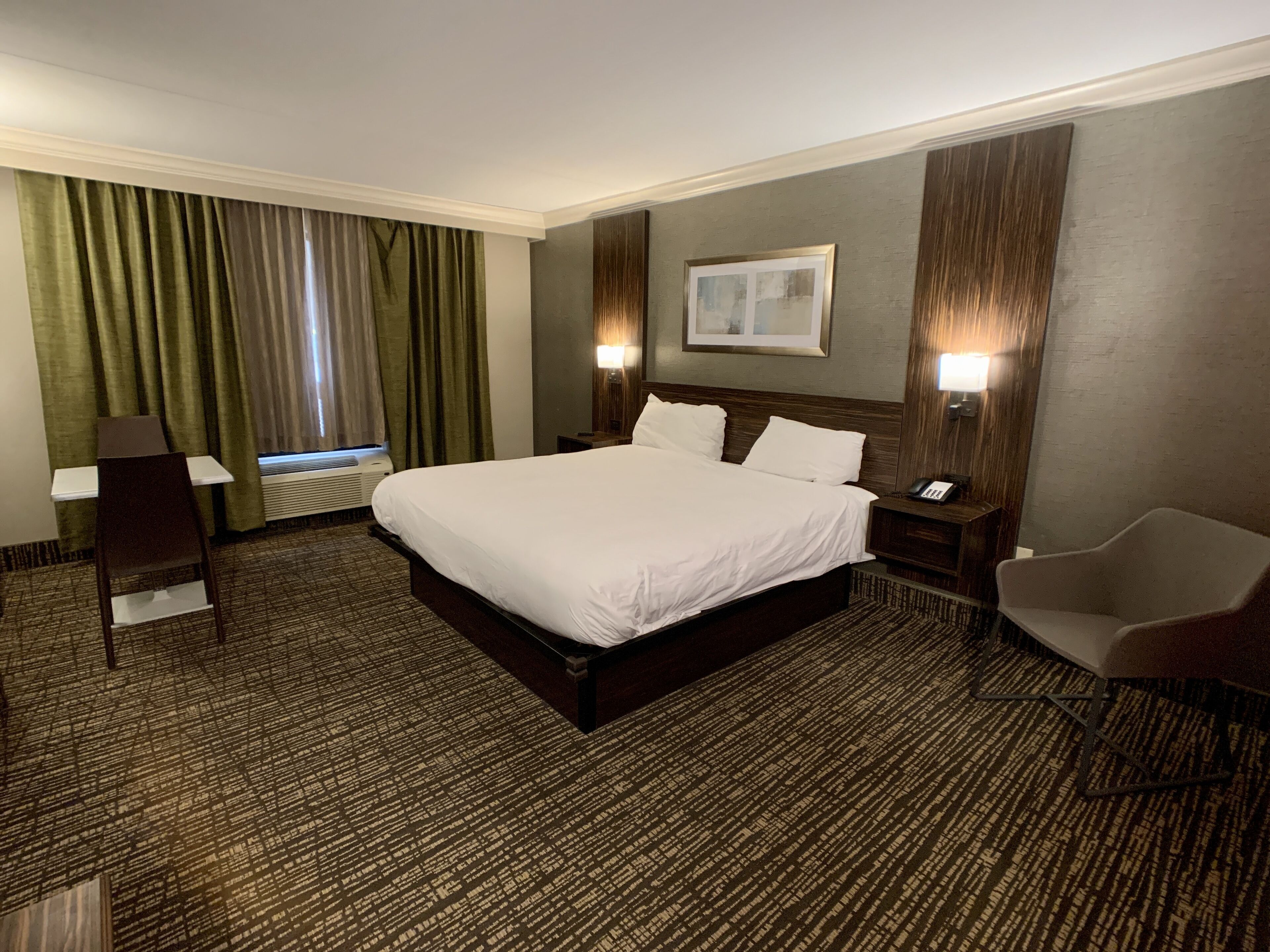 Rom – standard | Skrivebord, wi-fi (inkludert) og sengetøy