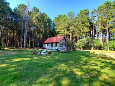 The Coke Cottage - Only one mile from the sand dunes!