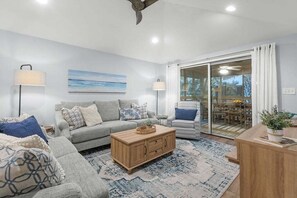 TV, books - Fabulous 3 BR/2BA Cottage, Pet Friendly w/ fee, Amenity Access Included! (Seabrook Island)