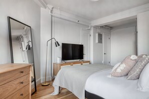 Strykjärn/strykbräda, wi-fi och sängkläder