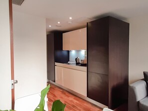 Interior - Lambs Passage by Interhome (London City)
