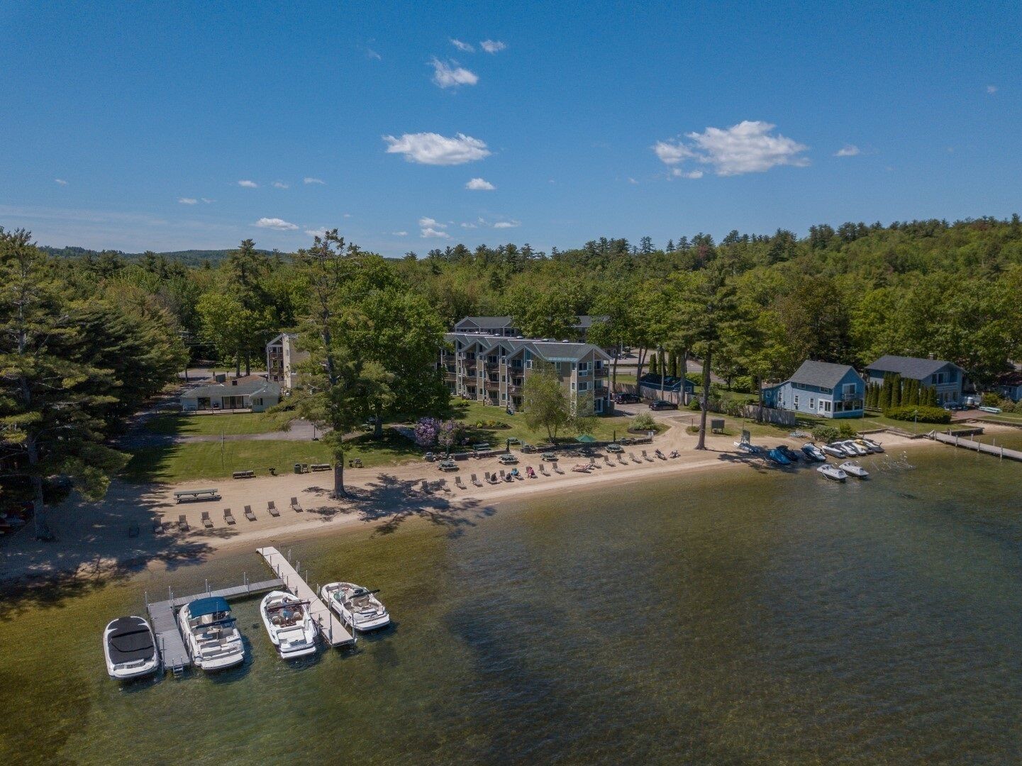 Marty's Bay- Updated 1-bedroom w/ Lake Access