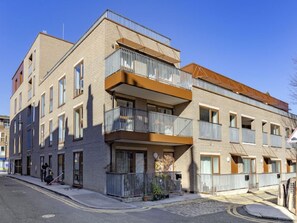 Exterior - Shoreditch Square, Hoxton by Interhome (Hoxton)