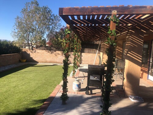 Residential 3 bed/2 bath home with wonderful backyard-scenic view-laundry.