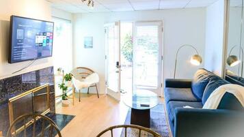 Televisión y impresora