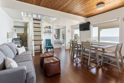 Oceanfront- Sea Gem Cottage