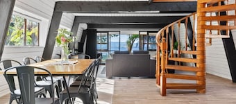 Lakefront Living at its Best | Private Jetty & Kayaks
