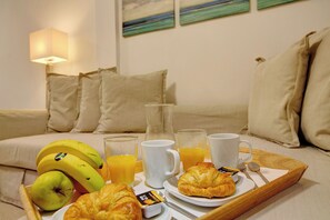 Interior - Apartment 'Little Gem' in a Central Location with Wi-Fi (Cruce de Arinaga)