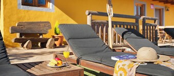 Country House 'Casa Rural Los Colorados' with Mountain View and pool