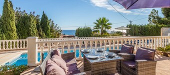 Villa Valle Verde per famiglie con piscina, giardino e Wi-Fi