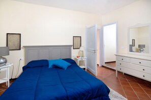1 bedroom, iron/ironing board, free WiFi, bed sheets - Apartment 'Casa Conte Picedi Appartamento Luna' with Sea View (Lerici)