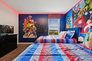 10 bedrooms, iron/ironing board, WiFi, bed sheets - Harry Potter, Frozen & Pool Fun Near Disney (Kissimmee)