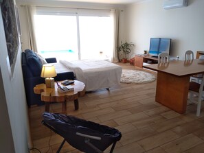 3 室のベッドルーム、アイロン / アイロン台、WiFi、ベッドシーツ