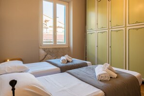 2 habitaciones, tabla de planchar con plancha y wifi