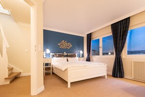 2 bedrooms, iron/ironing board, free WiFi