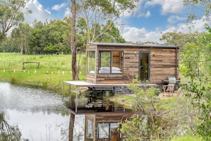 Exterior - Getawayz NSW - 'Banksia' Designer Tiny Home w/ stunning dam views (Kangaroo Valley)