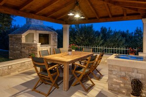 Outdoor dining - Little Stone House (Orebic)