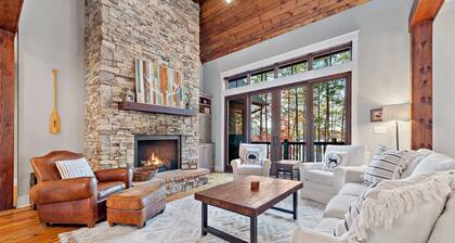 Bluegill Lodge | Lakefront Luxury, Private Dock & Access to Camp Lake James Amenities!