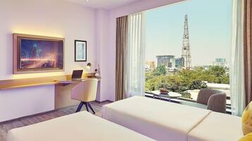 Deluxe Room Twin Bed | Premium bedding, memory foam beds, minibar, in-room safe