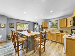 Maison, 3 chambres | Cuisine privée