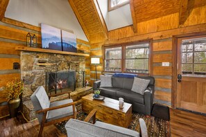 Téléviseur connecté, foyer, jeux vidéo, livres