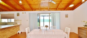 3 Starfire Close, KALBARRI WA