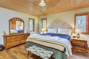 3 soverom, strykejern/-brett, wi-fi og sengetøy