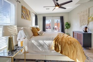 2 chambres, fer et planche à repasser, Wi-Fi, draps fournis