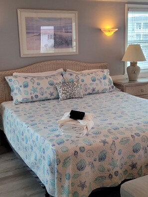 5 bedrooms, iron/ironing board, free WiFi, bed sheets