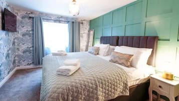 2 chambres, literie de qualité supérieure, fer et planche à repasser