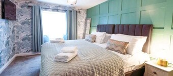 Host & Stay | Iris Cottage