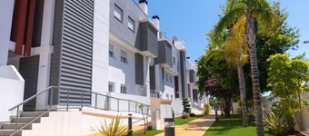 Beach Gem! High end Condo