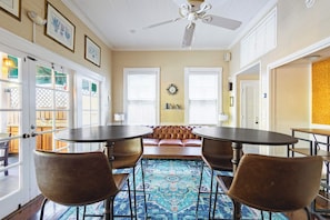 Dining - Curry House Room 2 - Near Duval, Pool & Balcony (Key West)