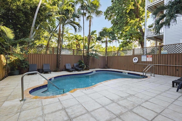 Pool - Curry House Room 2 - Near Duval, Pool & Balcony (Key West)