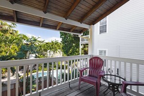 Property grounds - Balcony, Pool, & Near Duval - Curry House Room 8 (Key West)